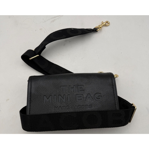Marc Jacobs Handbags - Marc Jacobs The Mini Bag Black Leather Crossbody Camera Bag
